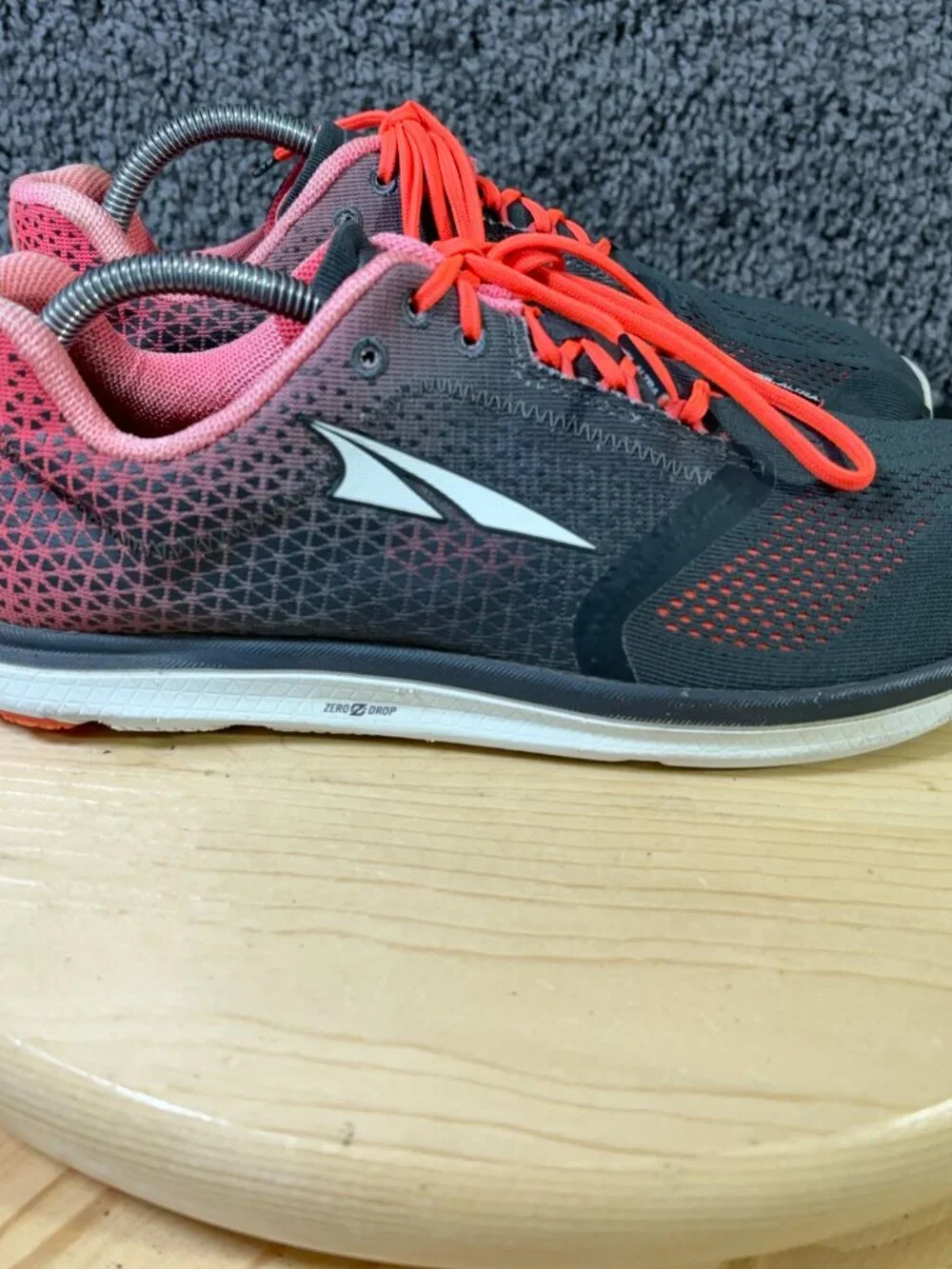 Altra Solstice Barefoot Running Shoes Mens Size 9.5 Zero Drop Minimalist Sneaker
